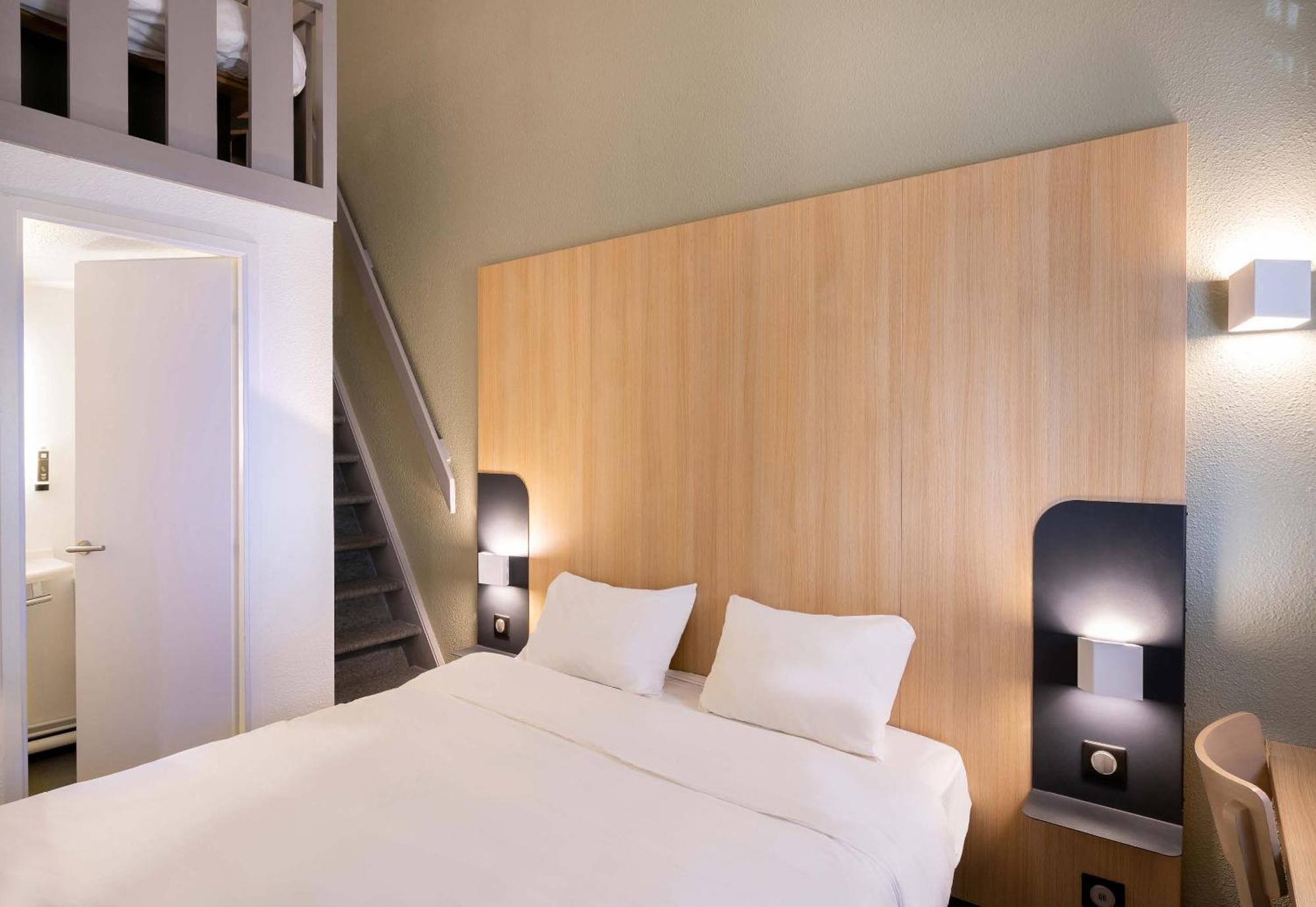 Lorient Hotel 2*